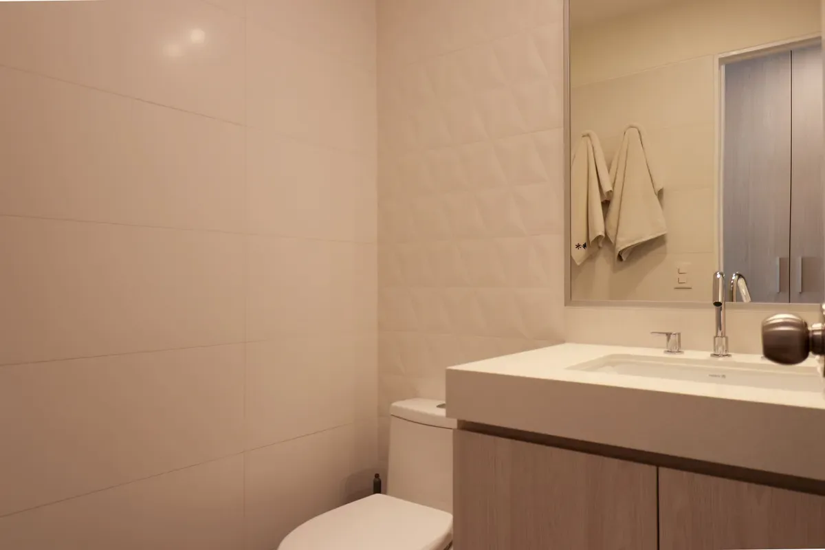 Luminous 2BR w/ Balcony in Miraflores