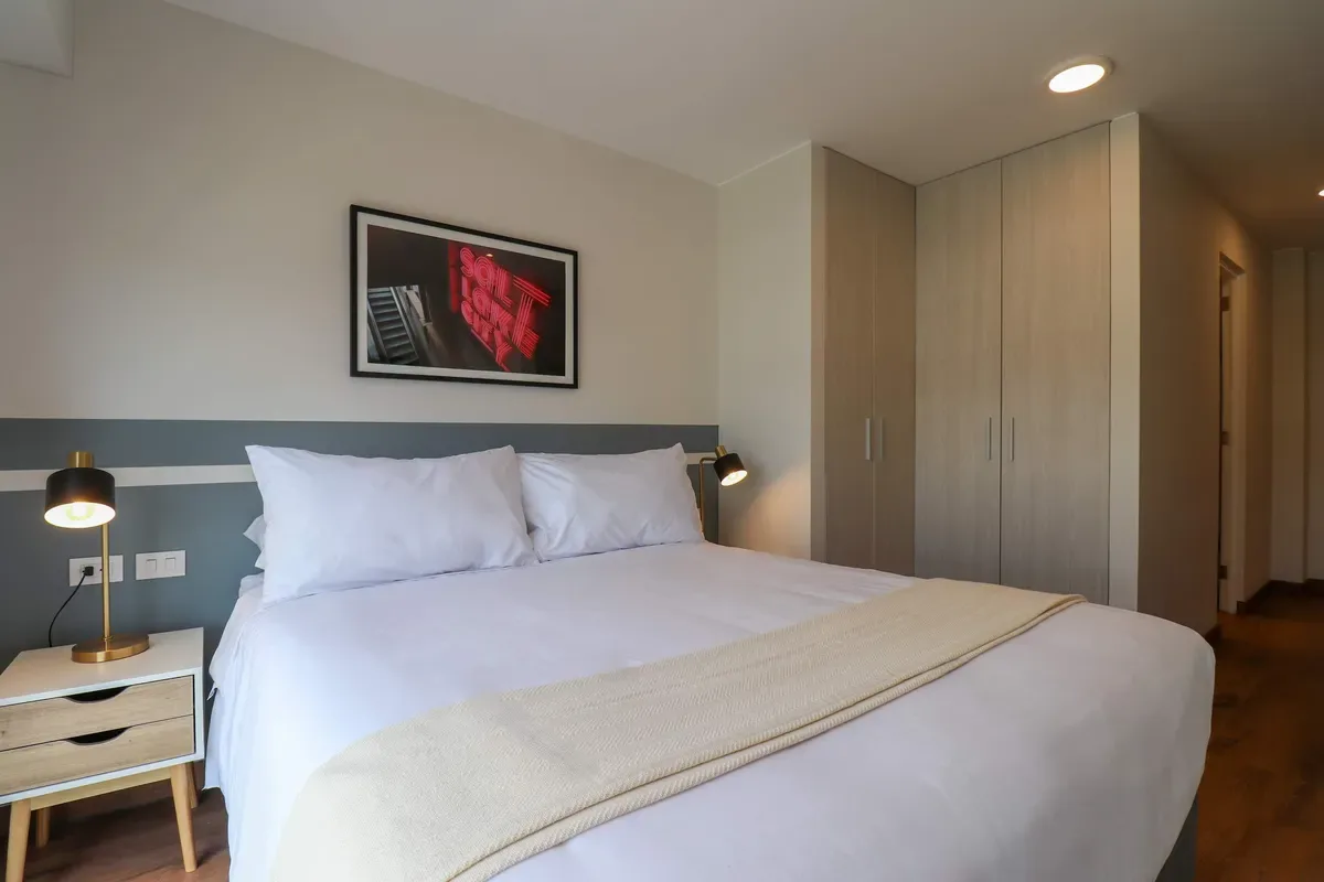 Luminous 2BR w/ Balcony in Miraflores