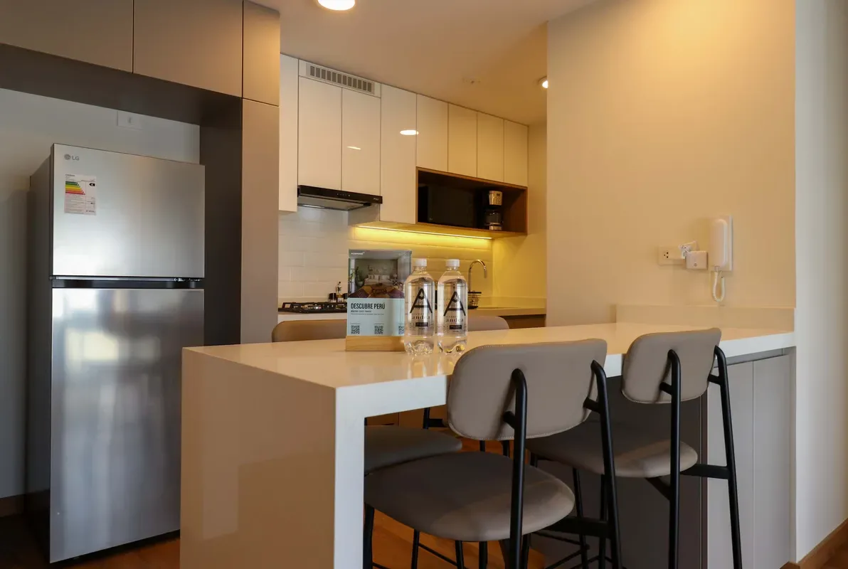 Luminous 2BR w/ Balcony in Miraflores