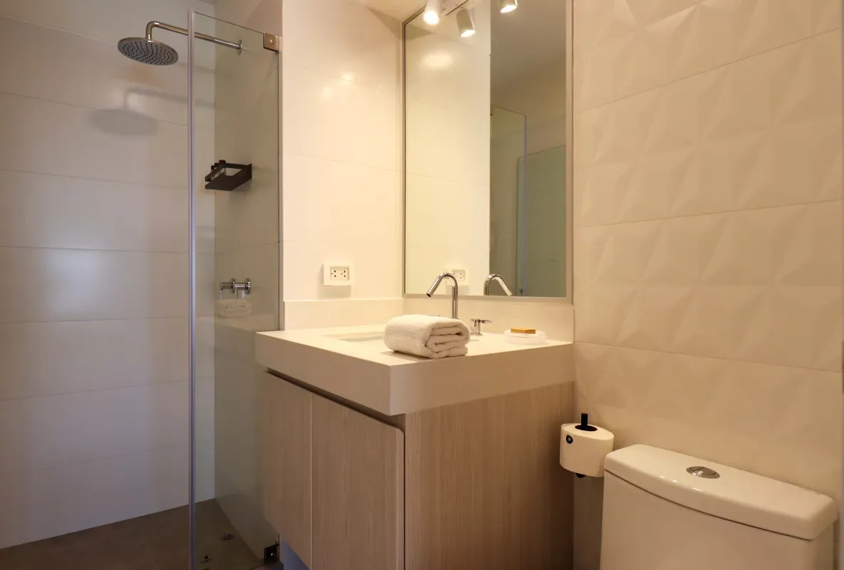 Luminous 2BR w/ Balcony in Miraflores