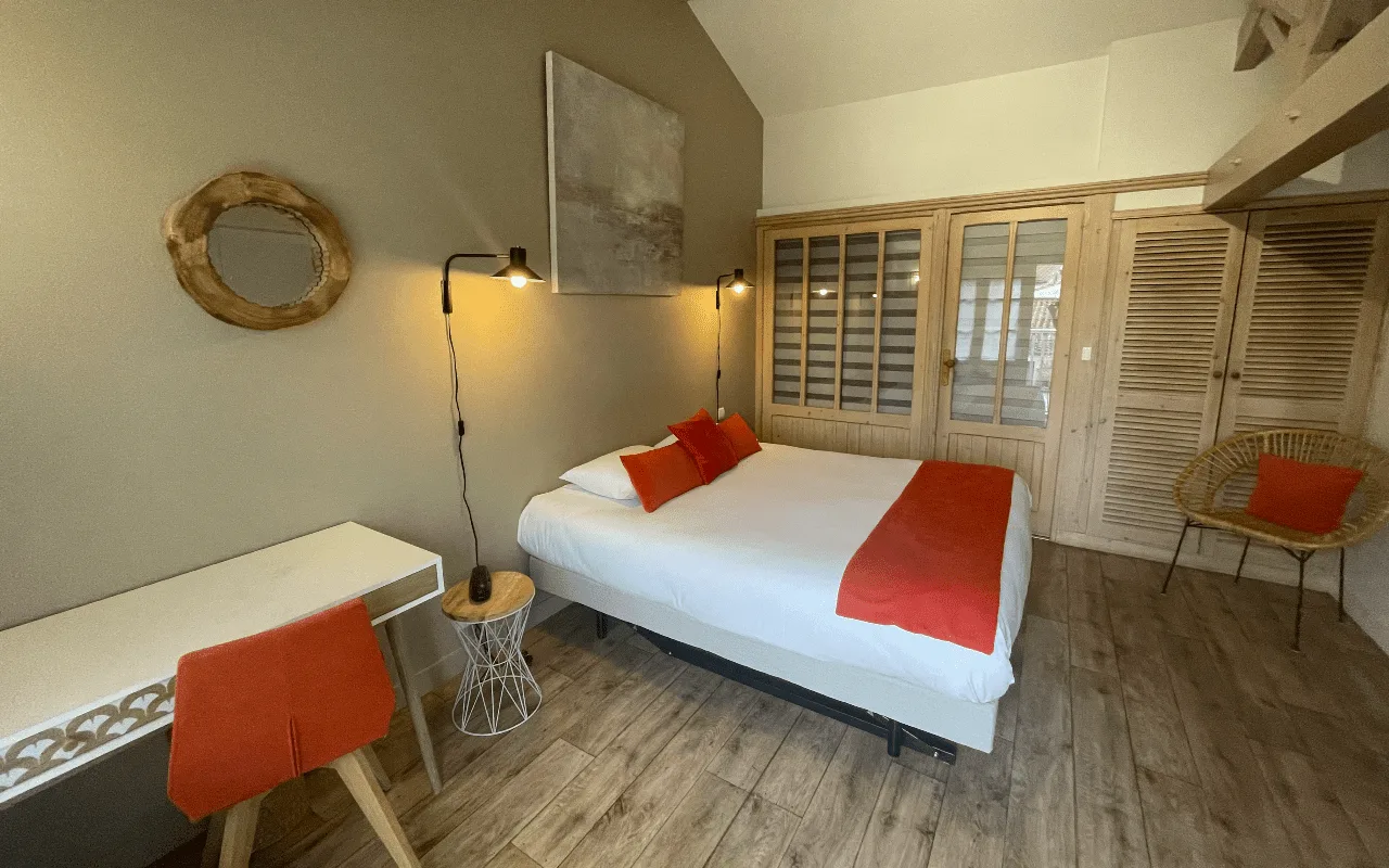 Habitación del lado del jardín con cama doble o dos camas individuales