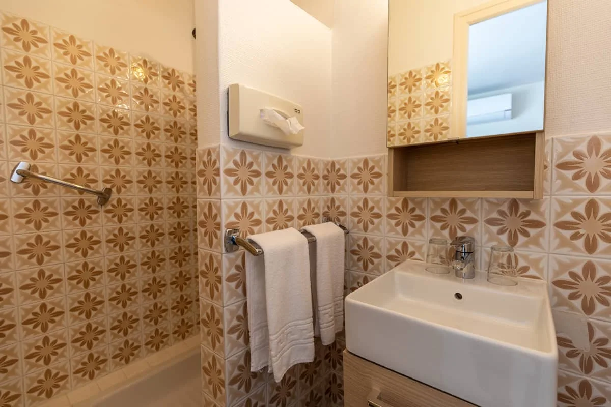 Room 7 at Le Vernay