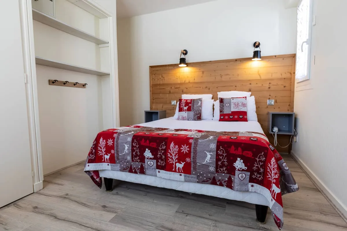 Room 7 at Le Vernay
