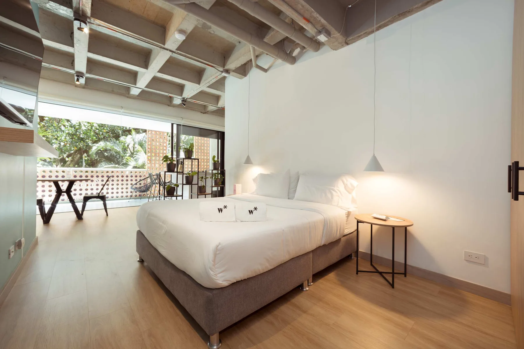 Elegant Loft in Laureles w/ Private Balcony