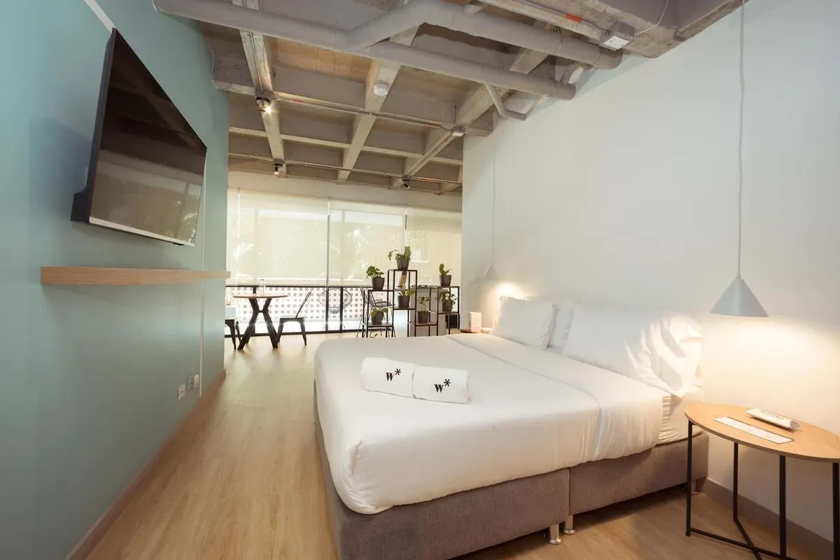 Elegant Loft in Laureles w/ Private Balcony