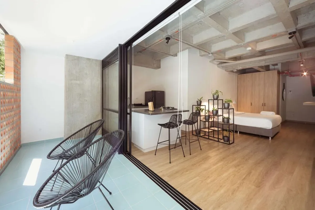 Elegant Loft in Laureles w/ Private Balcony