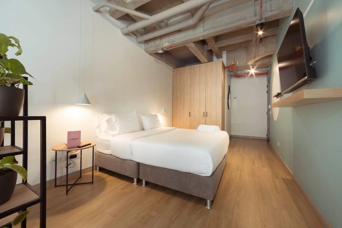 Elegant Loft in Laureles w/ Private Balcony