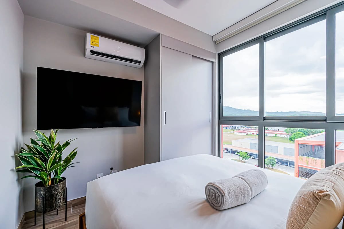 Sophisticated 1BR in Panama Pacifico