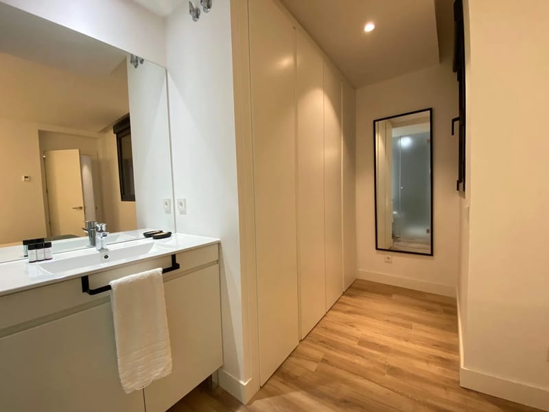 Majestic 2BR at Palacio Real