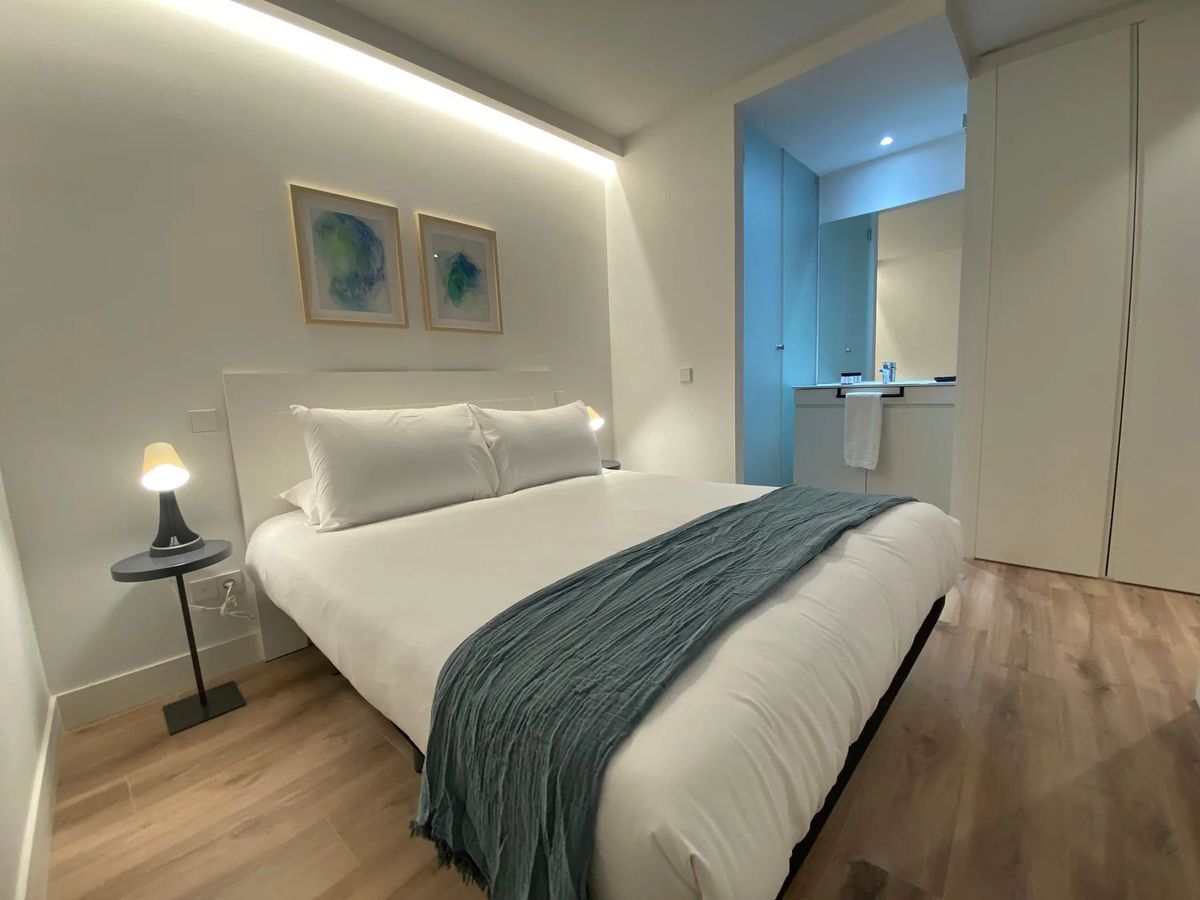 Majestic 2BR at Palacio Real