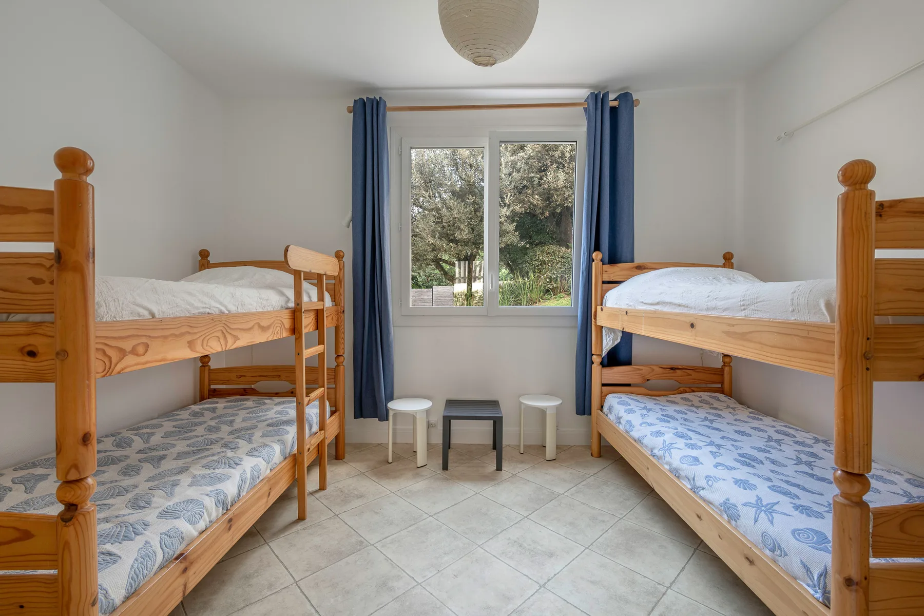 Apartment listing gallery photo