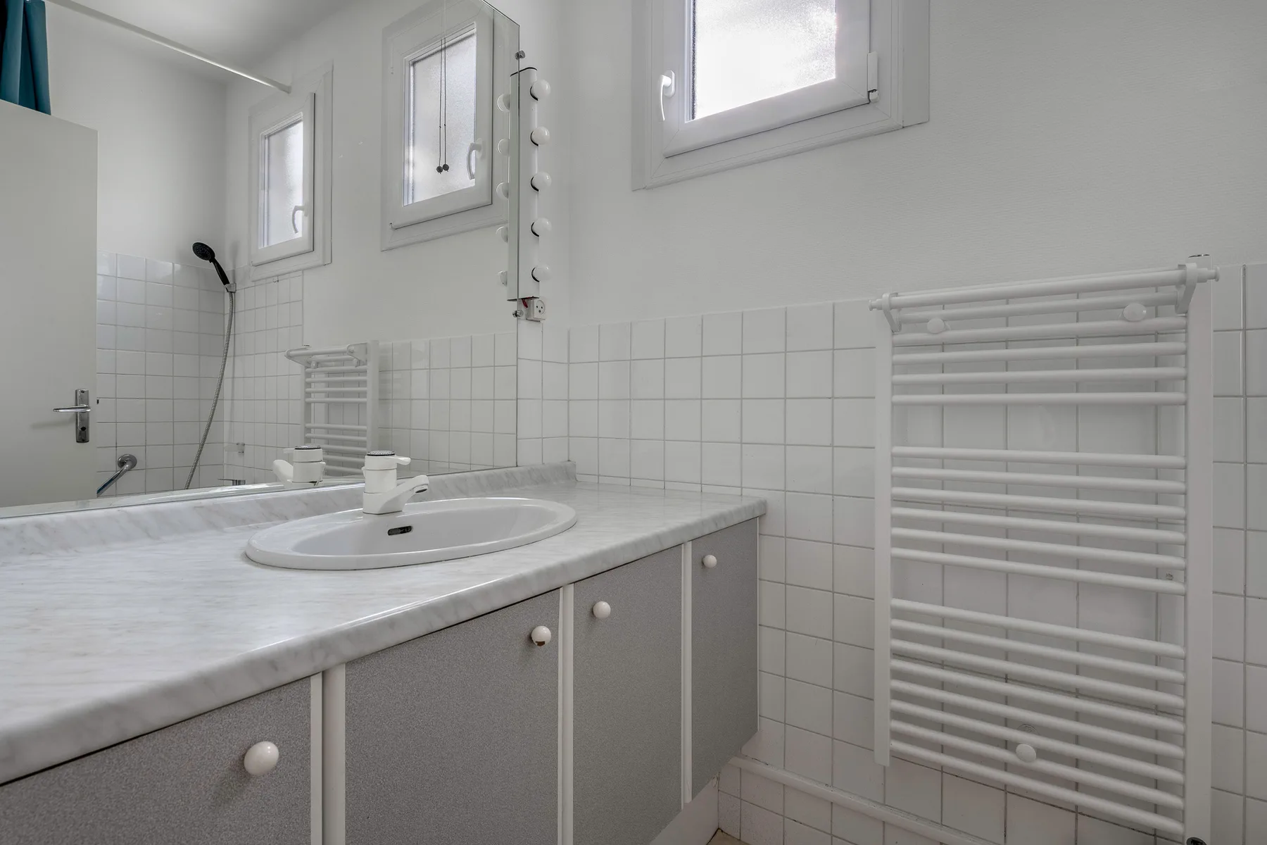 Apartment listing gallery photo