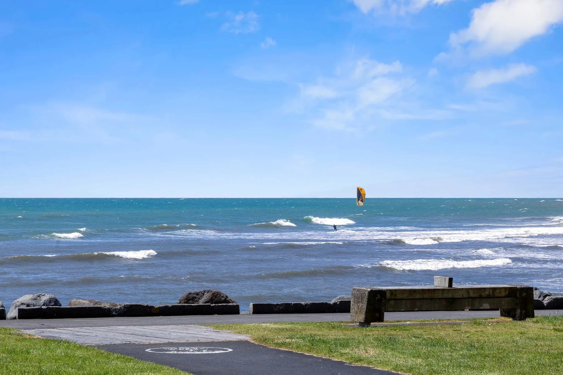 East End Escape – prime location just moments from the Scenic Coastal Walkway