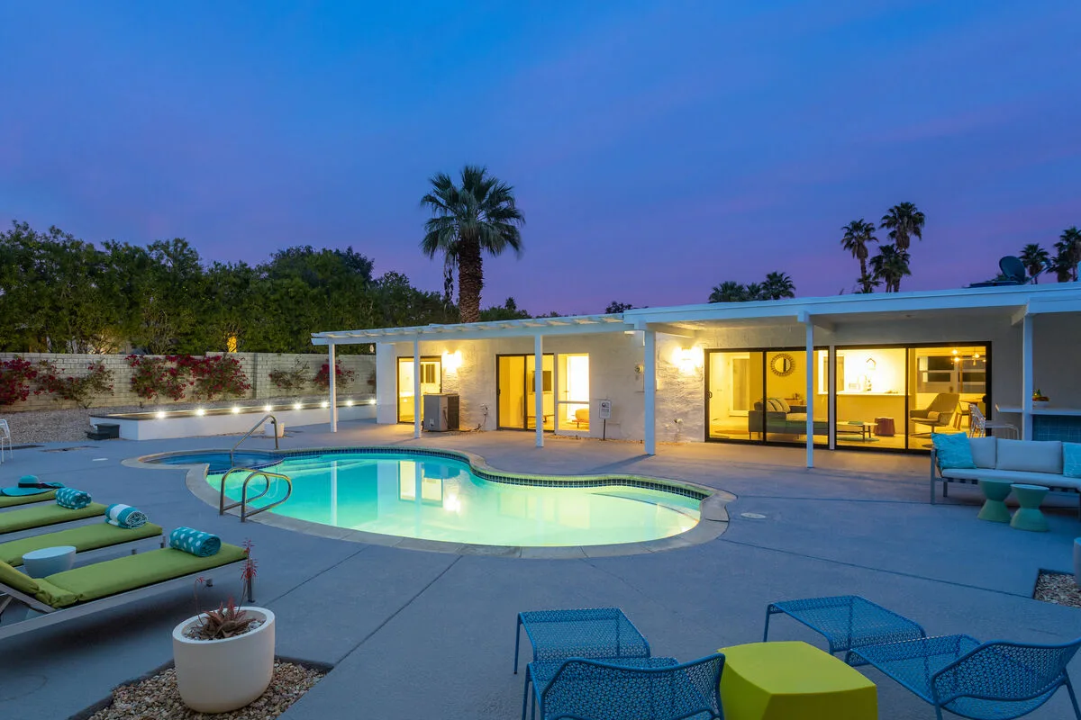 Lena's Hideaway