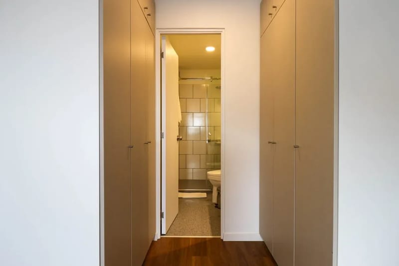 Stylish 2BR w/ Balcony & View in Miraflores
