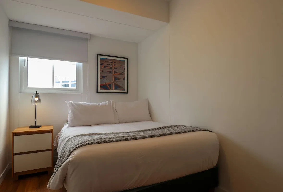 Stylish 2BR w/ Balcony & View in Miraflores