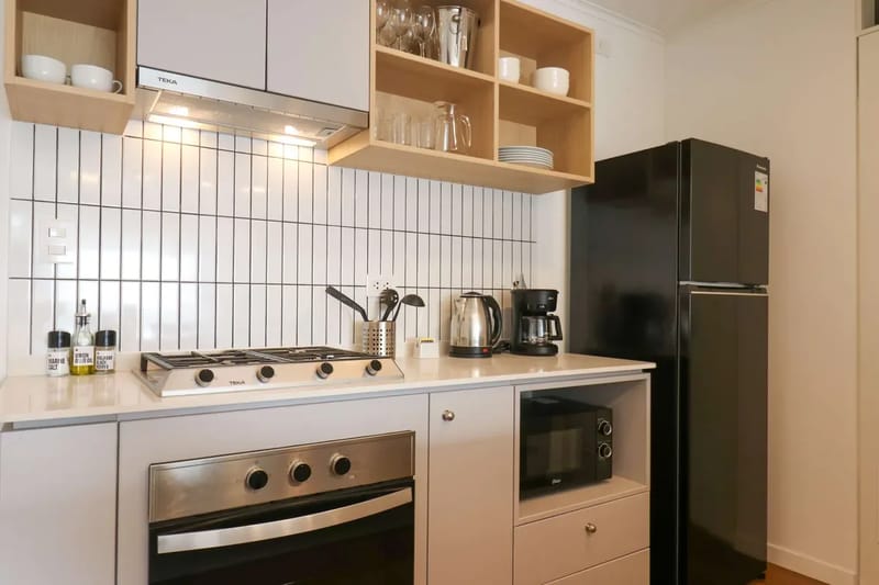 Stylish 2BR w/ Balcony & View in Miraflores