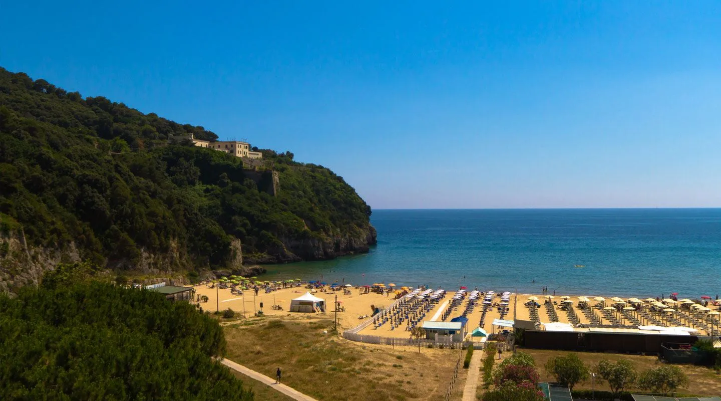 Serapo beach