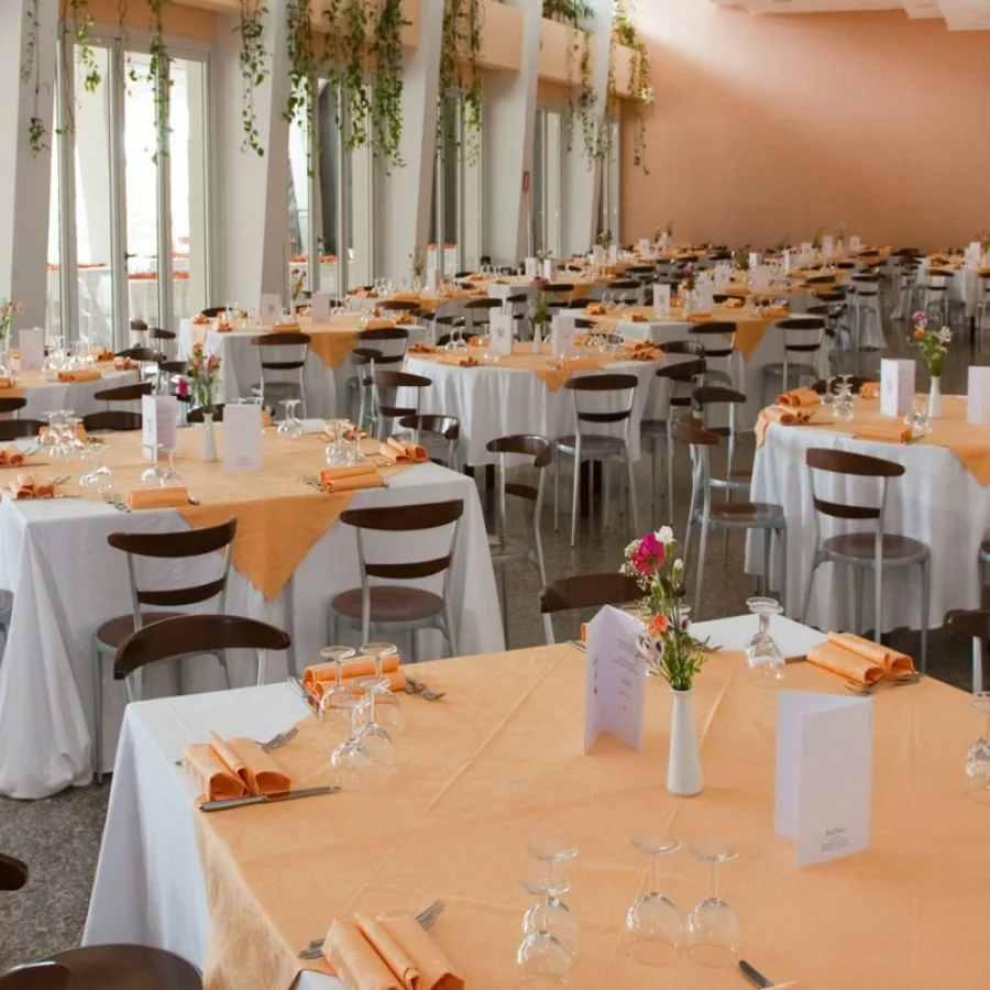 Hotel restaurant