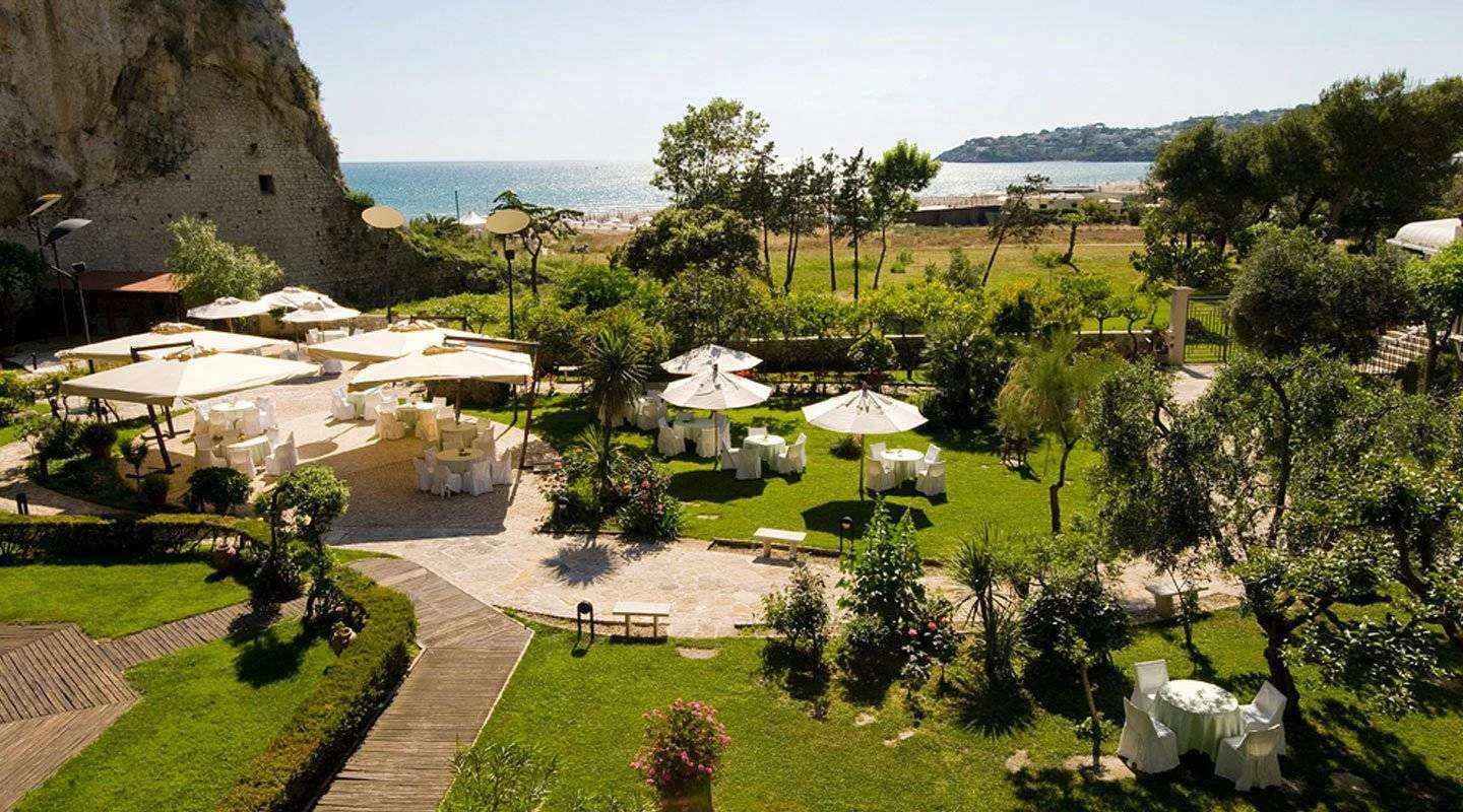 Hotel garden