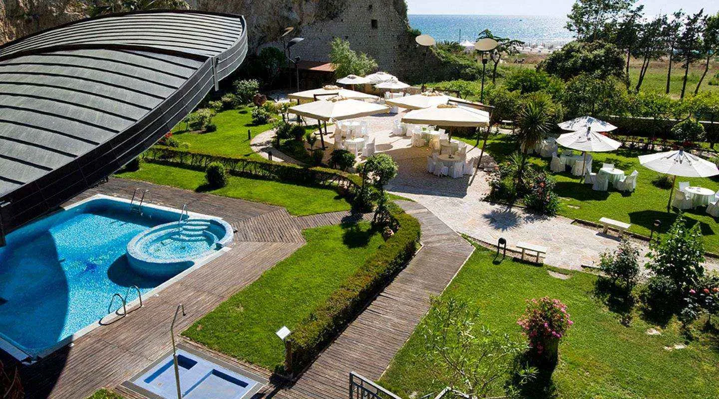 Hotel garden