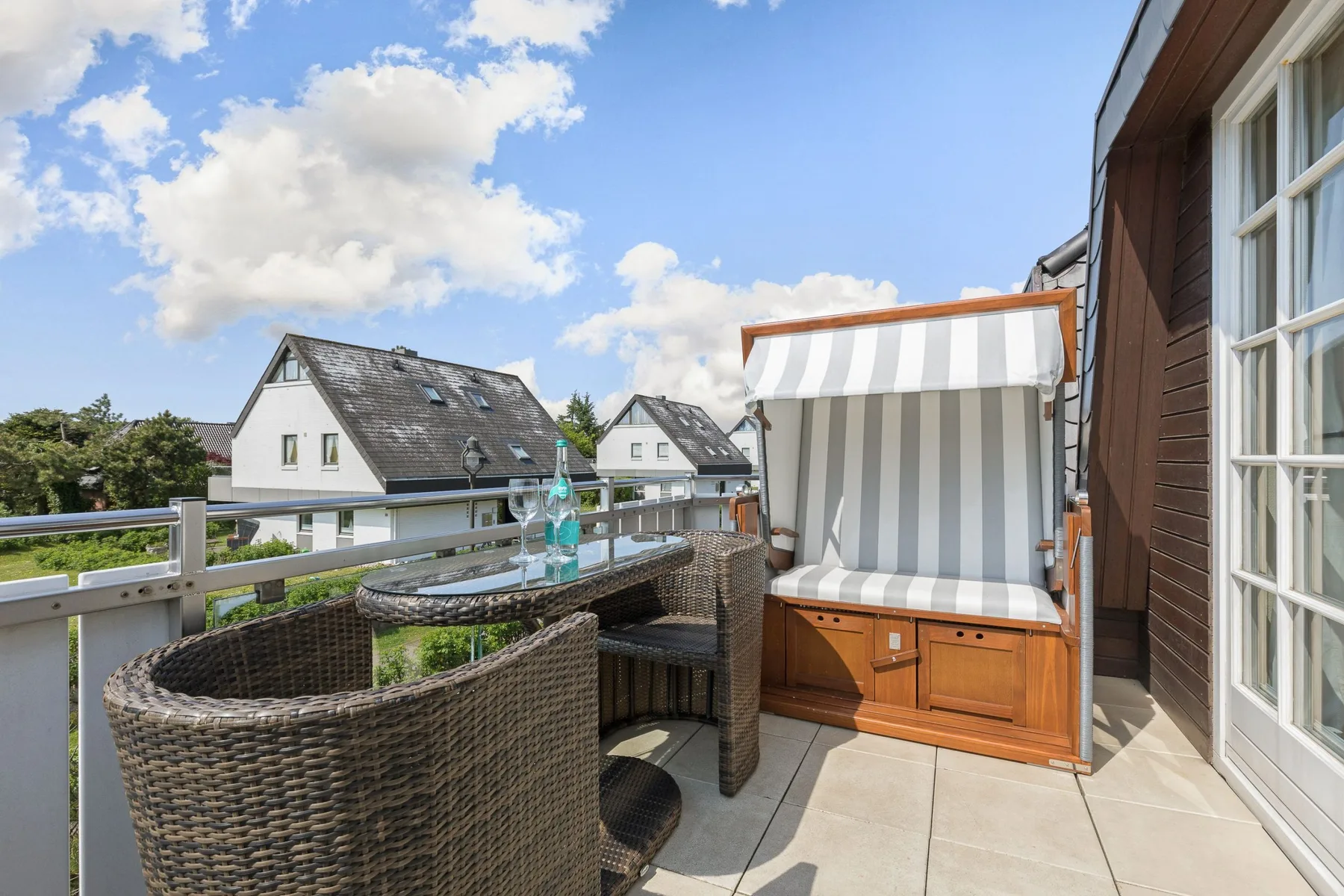 Luxus mit Flair für bis zu 4 Personen auf 64m² in Wenningstedt.