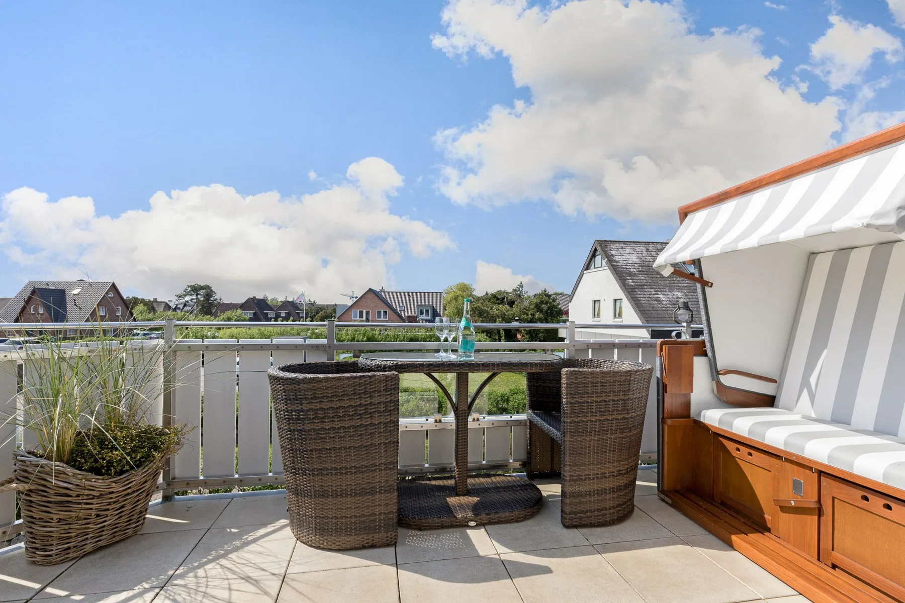 Luxus mit Flair für bis zu 4 Personen auf 64m² in Wenningstedt.
