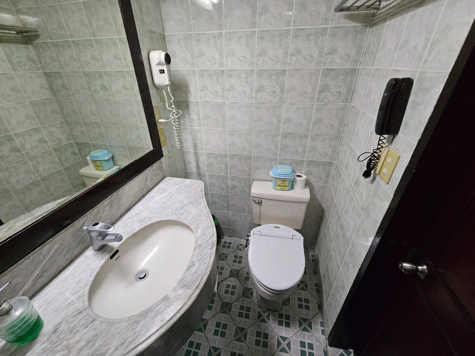Habitación Deluxe Plus con dos camas individuales