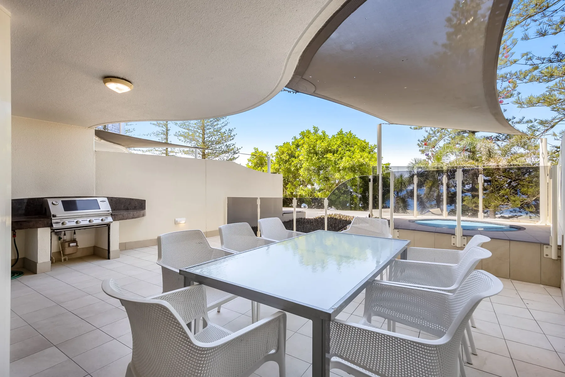 ZANZ205- Exclusive Outdoor Spa with Ocean Glimpses