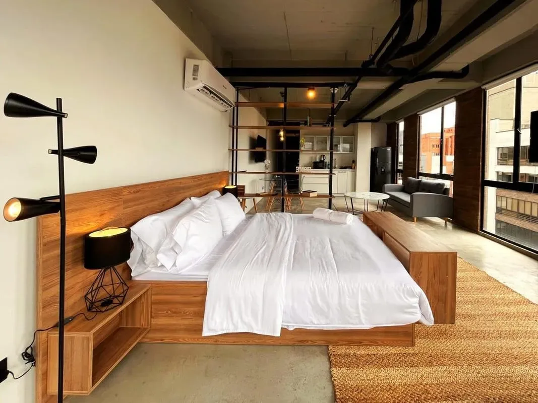 Deluxe Loft in Laureles w/ AC