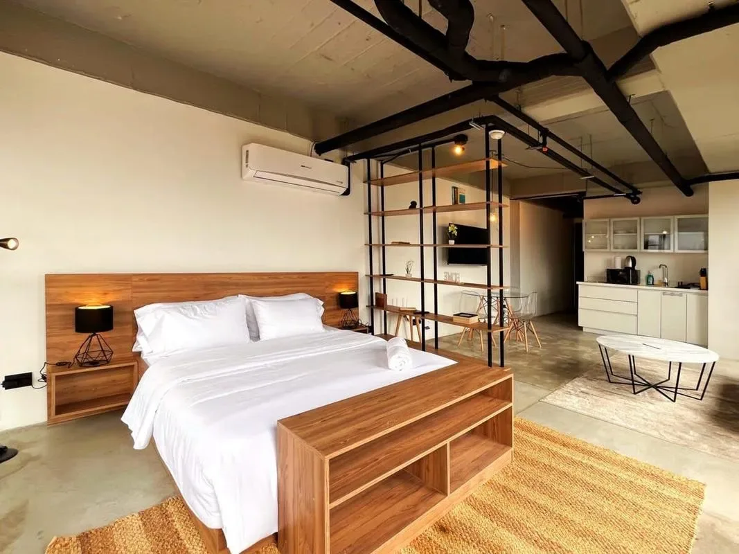 Deluxe Loft in Laureles w/ AC