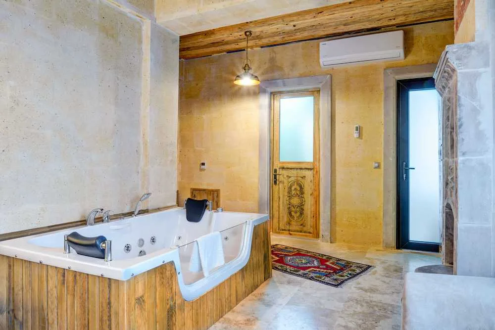Hammam turco privado y jacuzzi de la Suite Superior