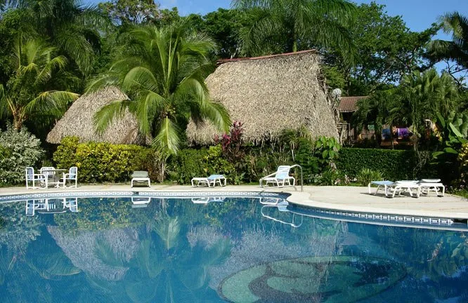 Piscina del hotel