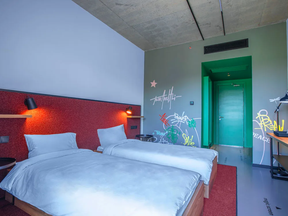 Standard twin room