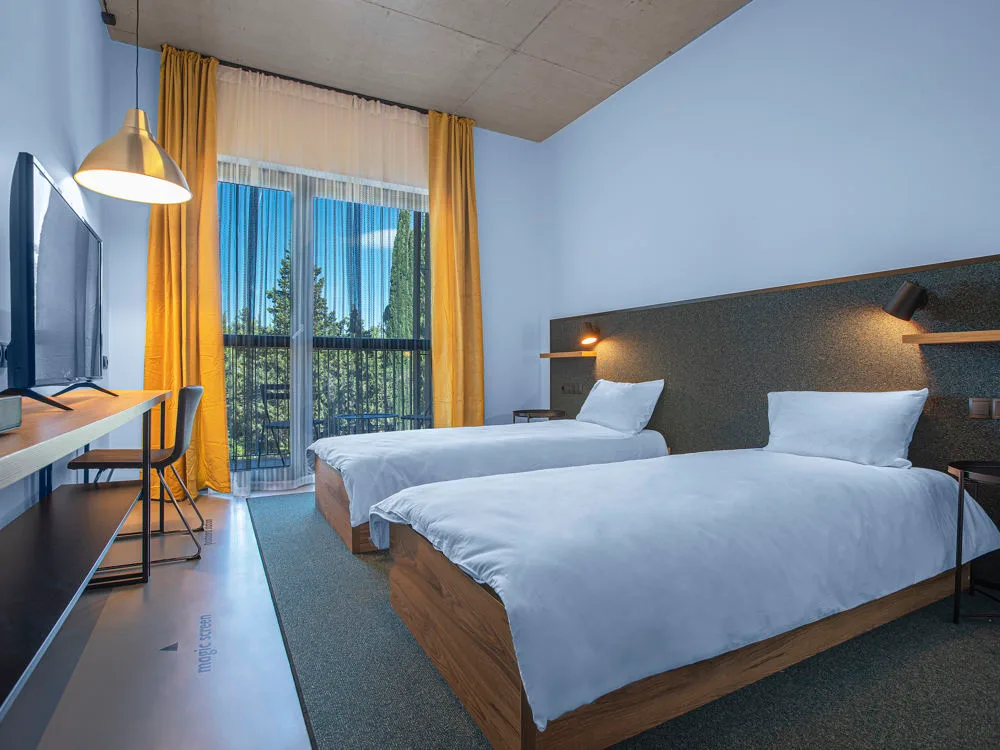 Standard twin room