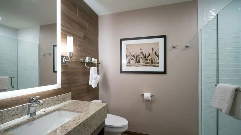 Vanity area of Premium Double Queen bedroom at Malcolm Hotel