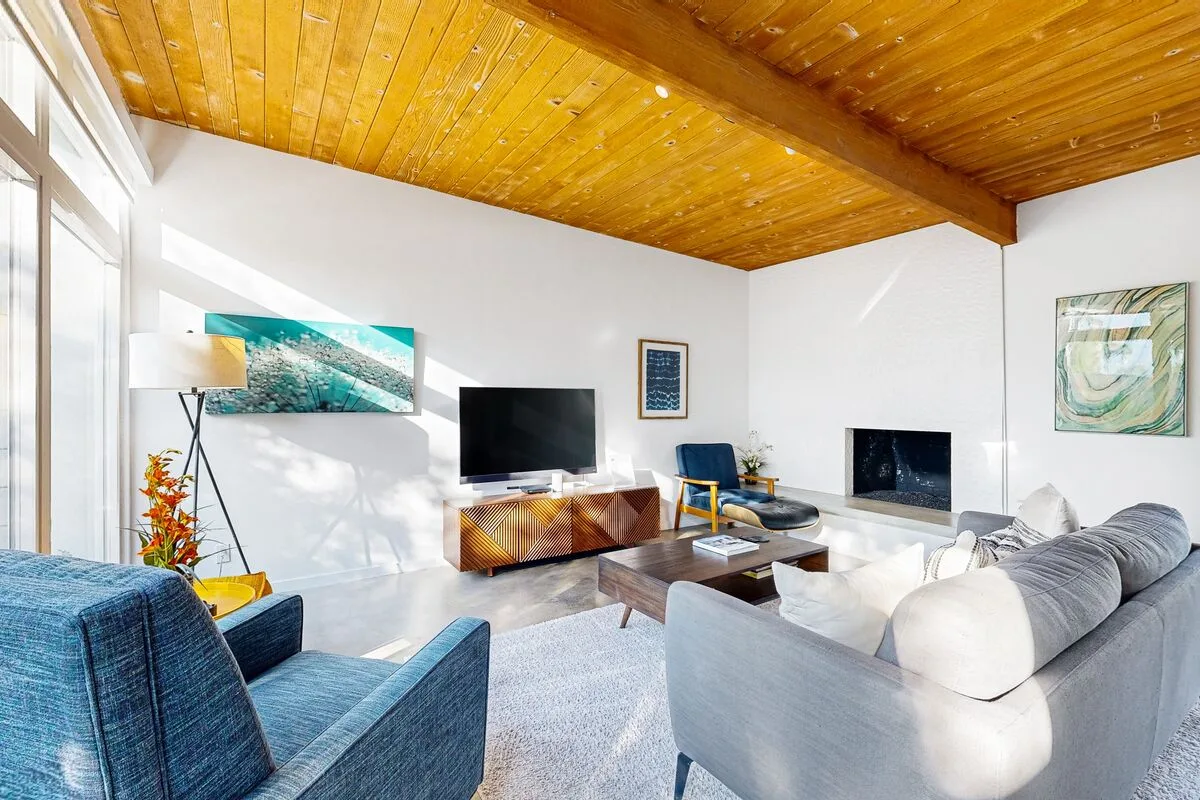 Mid Century Meiselman w/ Private Pool & Spa - 3971
