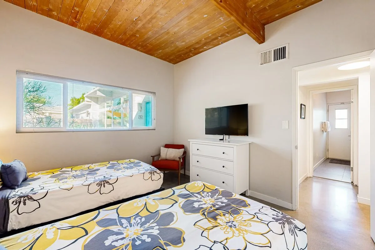 Mid Century Meiselman w/ Private Pool & Spa - 3971