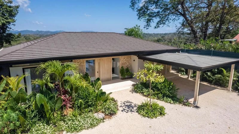 Chic 3BR Private Terrace & Nature Views