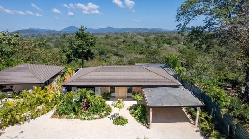 Chic 3BR Private Terrace & Nature Views