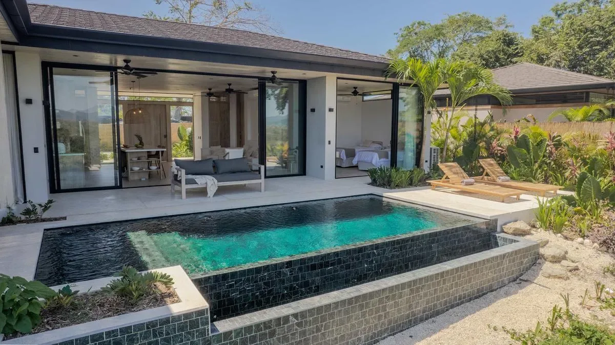 Chic 3BR Private Terrace & Nature Views
