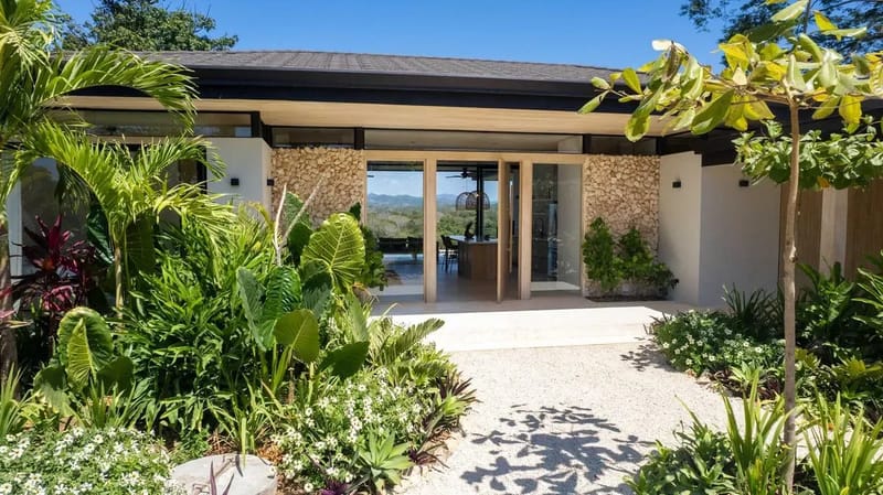 Chic 3BR Private Terrace & Nature Views