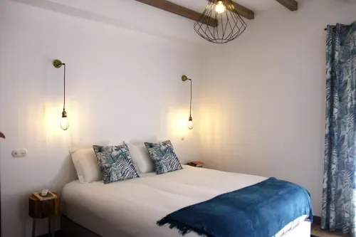 Room photo.