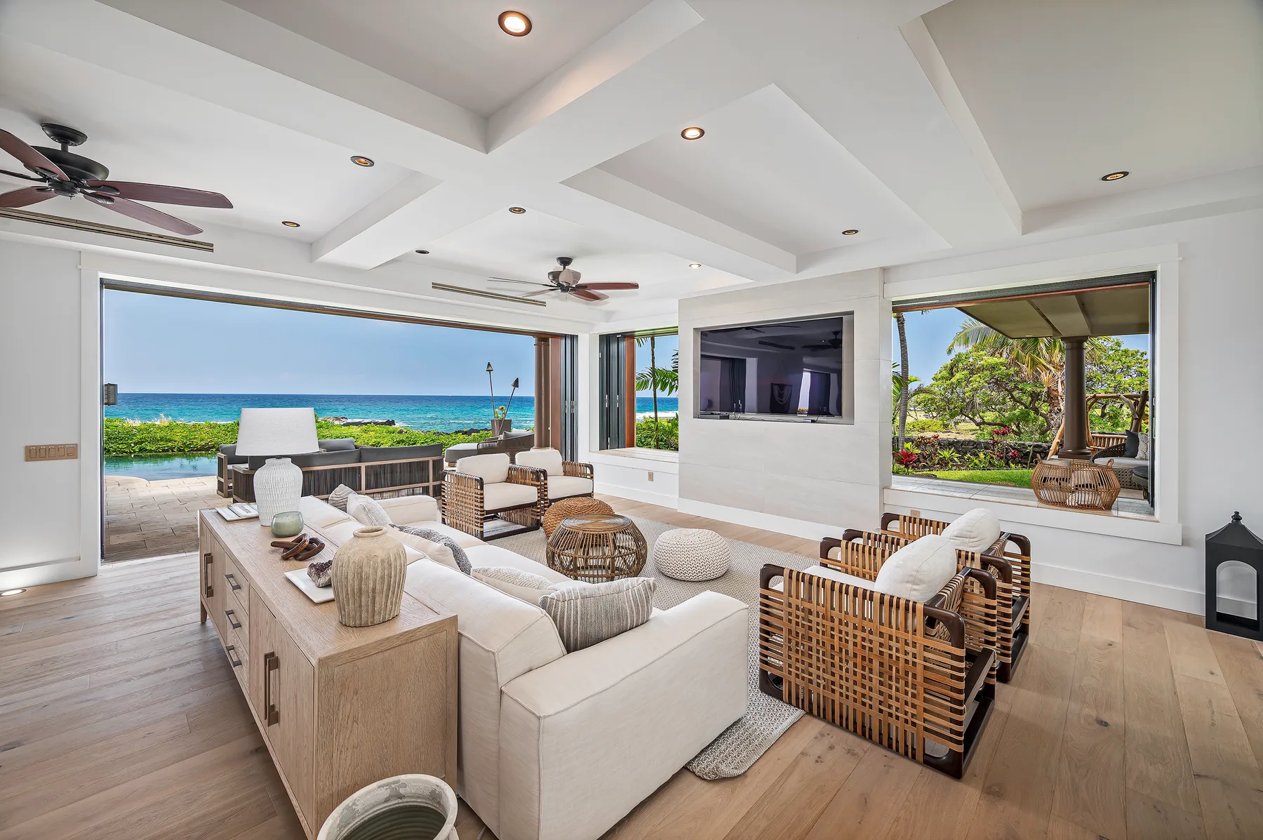 Alohi Kai Estate