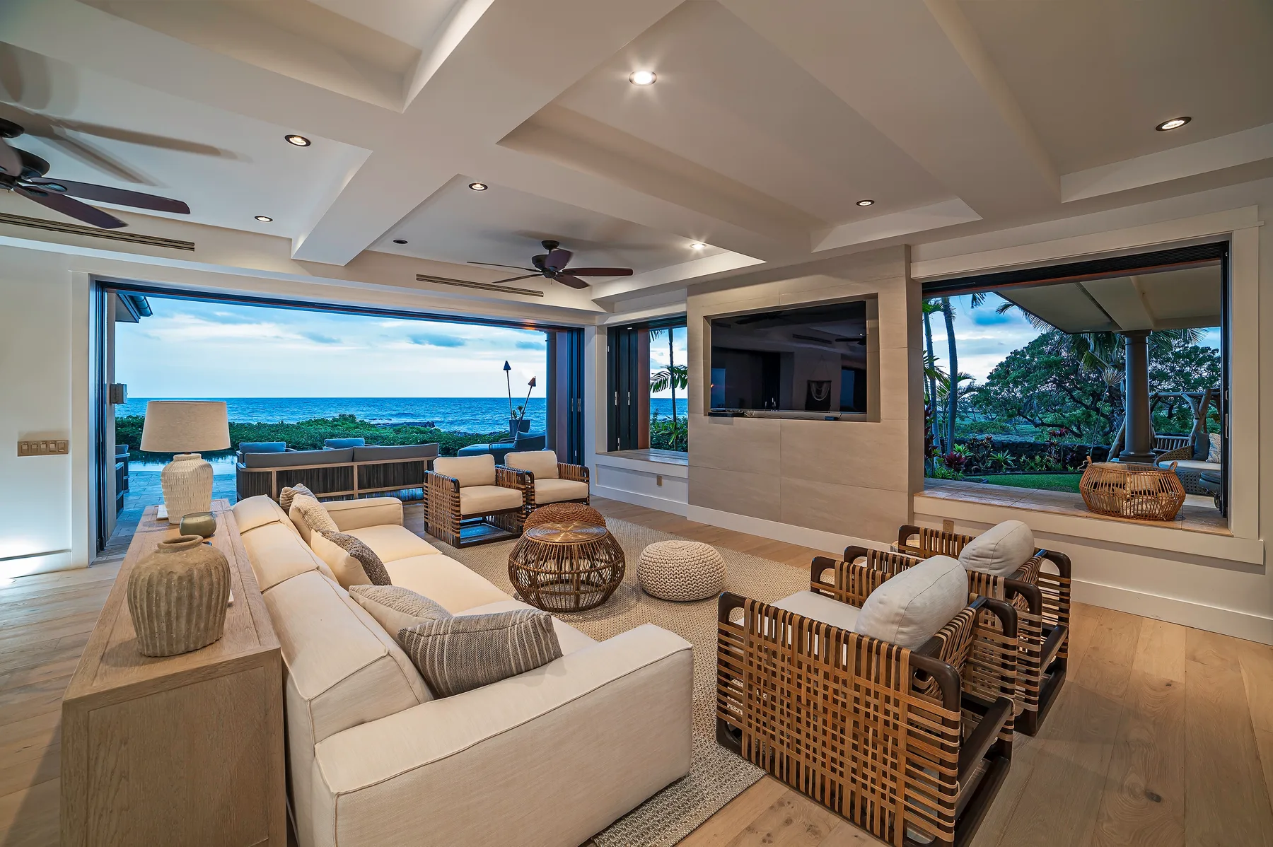 Alohi Kai Estate