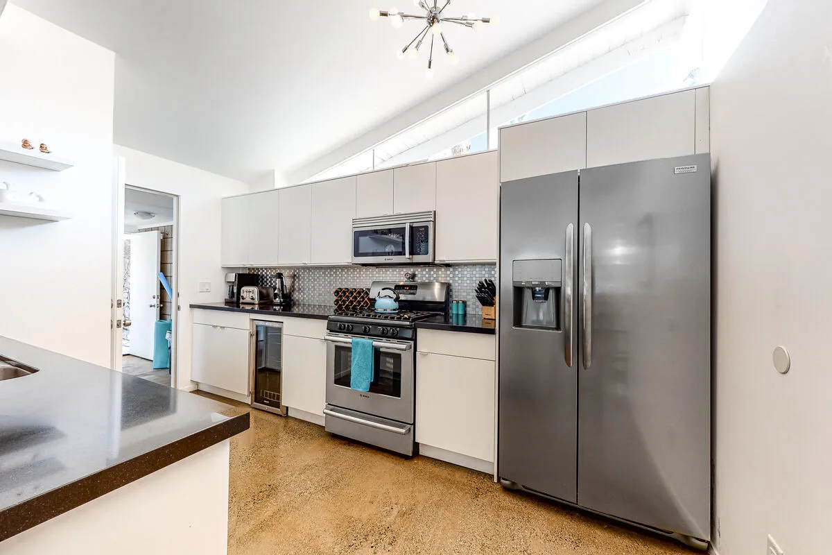 The Arrow of Twin Palms - Midcentury Alexander - 3505