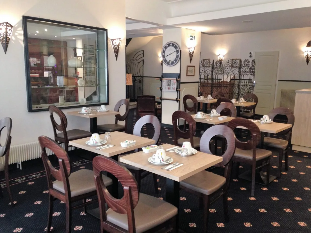 Breakfast service