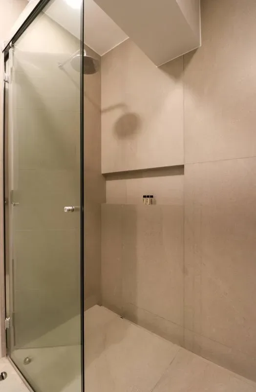 Premium 3BR with Balcony in Miraflores