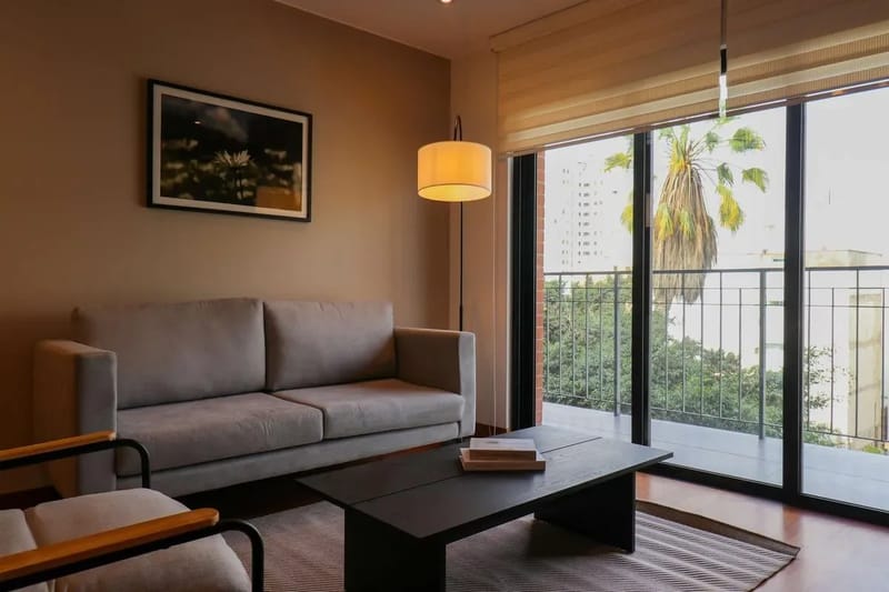 Premium 3BR with Balcony in Miraflores