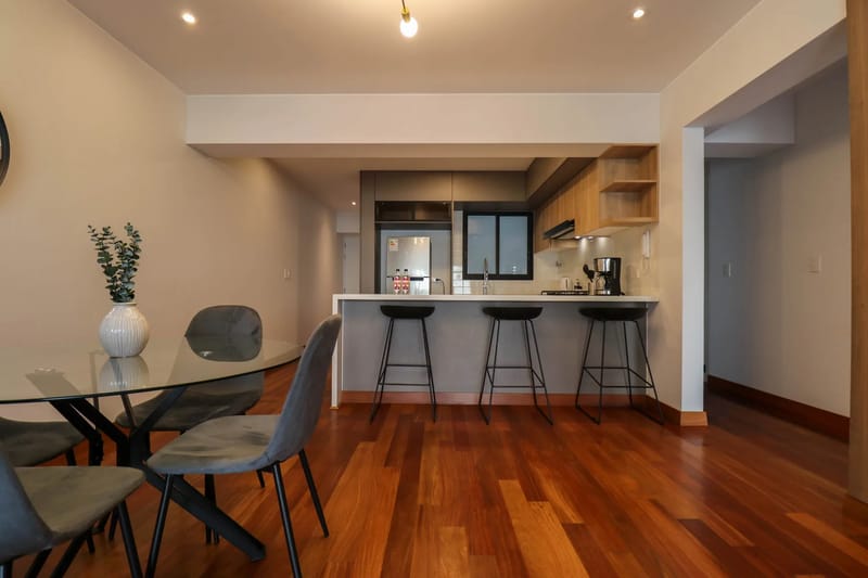 Premium 3BR with Balcony in Miraflores